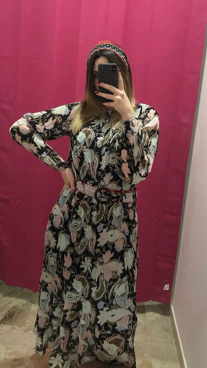 Vestito lungo con fascia abbinata