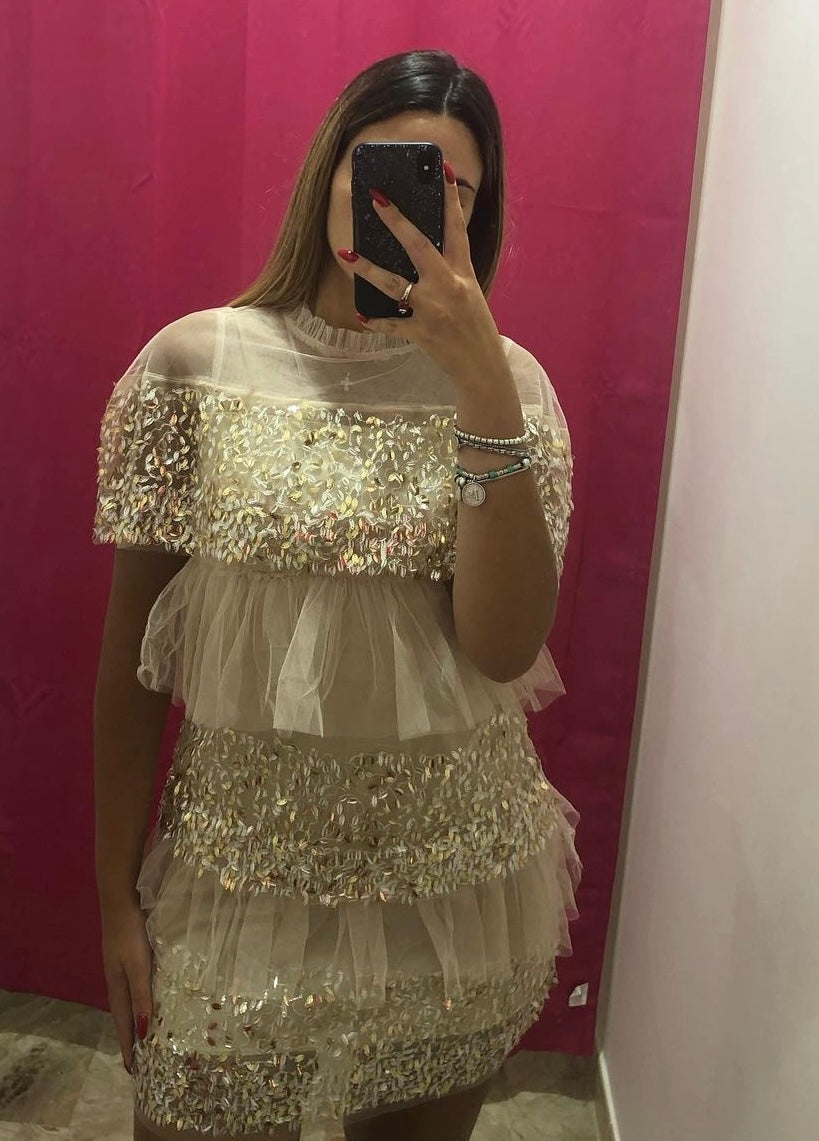 Abitino con balze e applicazione strass